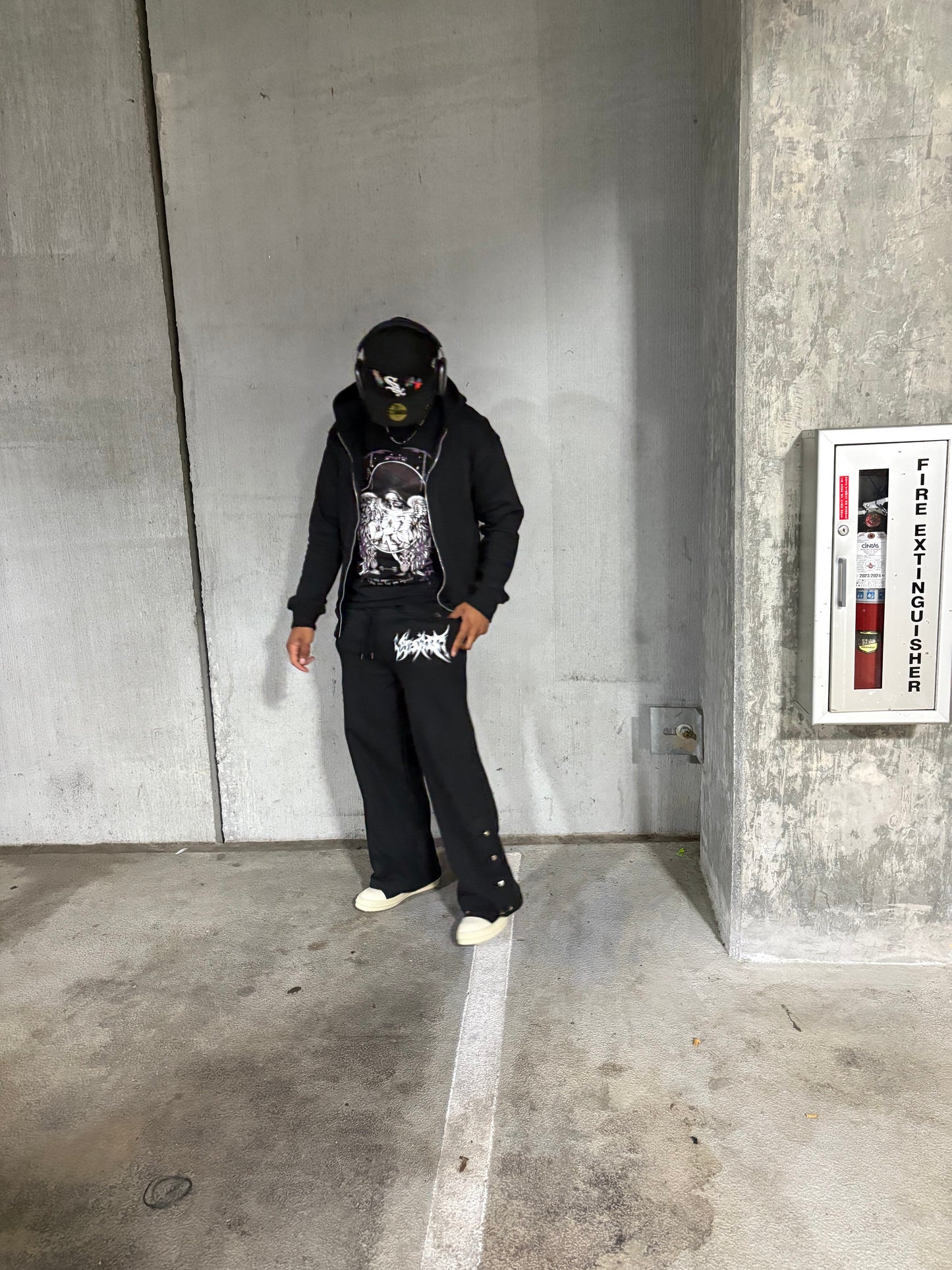 Black Snap sweatpants